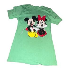 Disney Mickey Mouse Minnie Mouse Graphic T-Shirt Green M